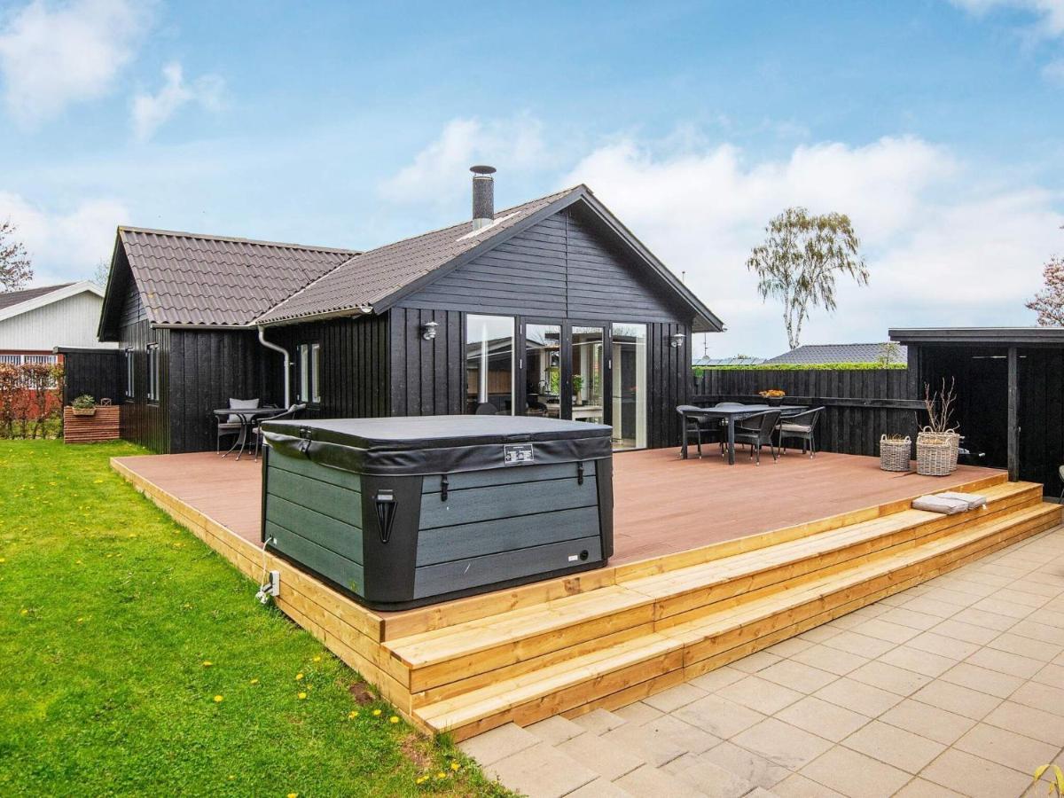4 Person Holiday Home In Haderslev Exterior foto